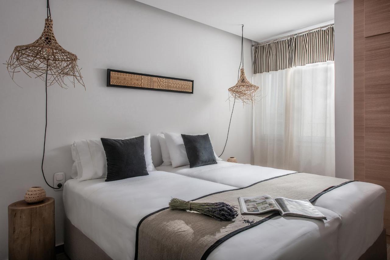Khroma Luxury Suite 2 Beach Front Apartment Херсонисос Екстериор снимка