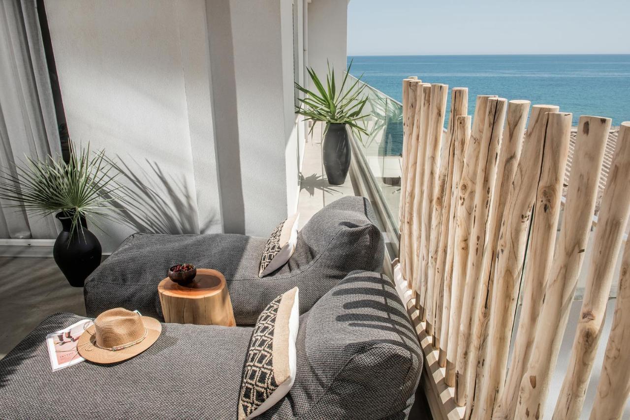 Khroma Luxury Suite 2 Beach Front Apartment Херсонисос Екстериор снимка