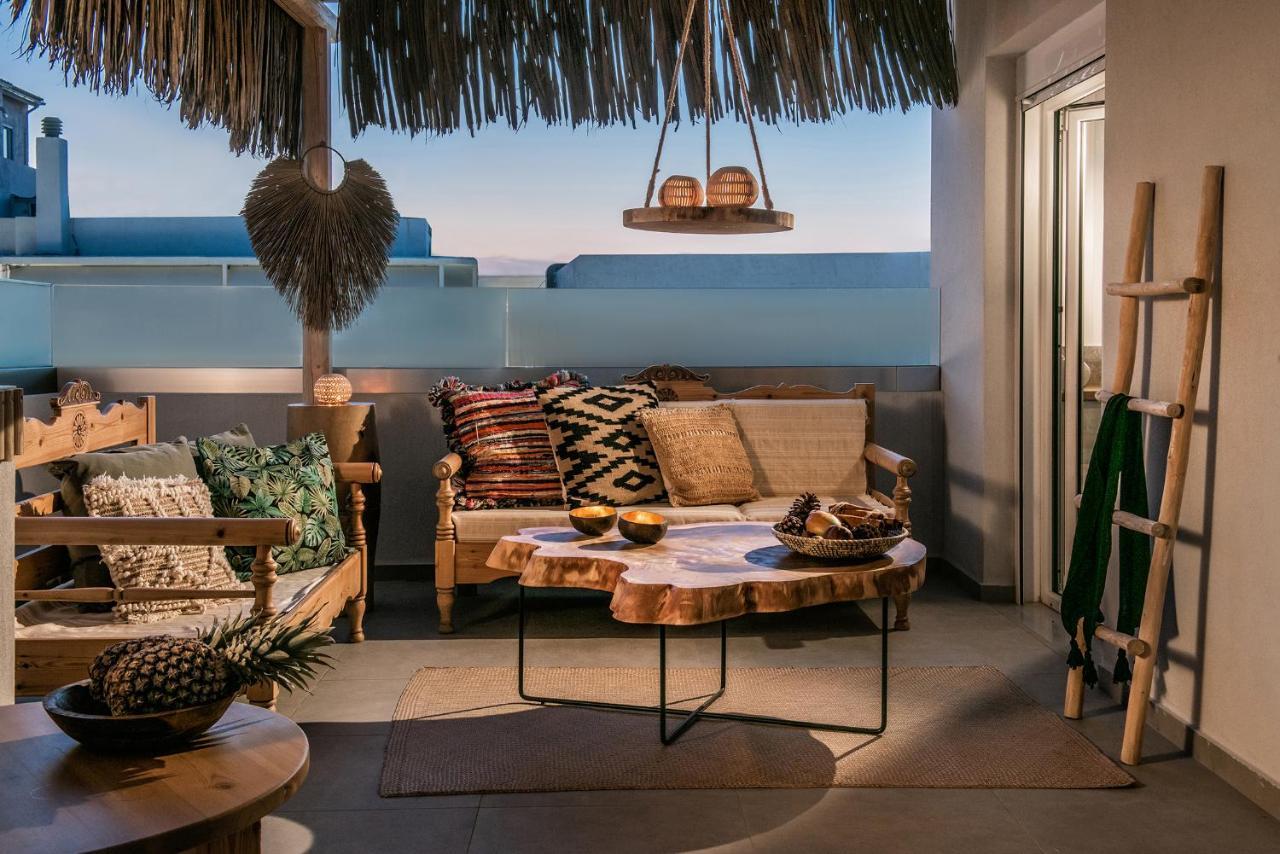 Khroma Luxury Suite 2 Beach Front Apartment Херсонисос Екстериор снимка