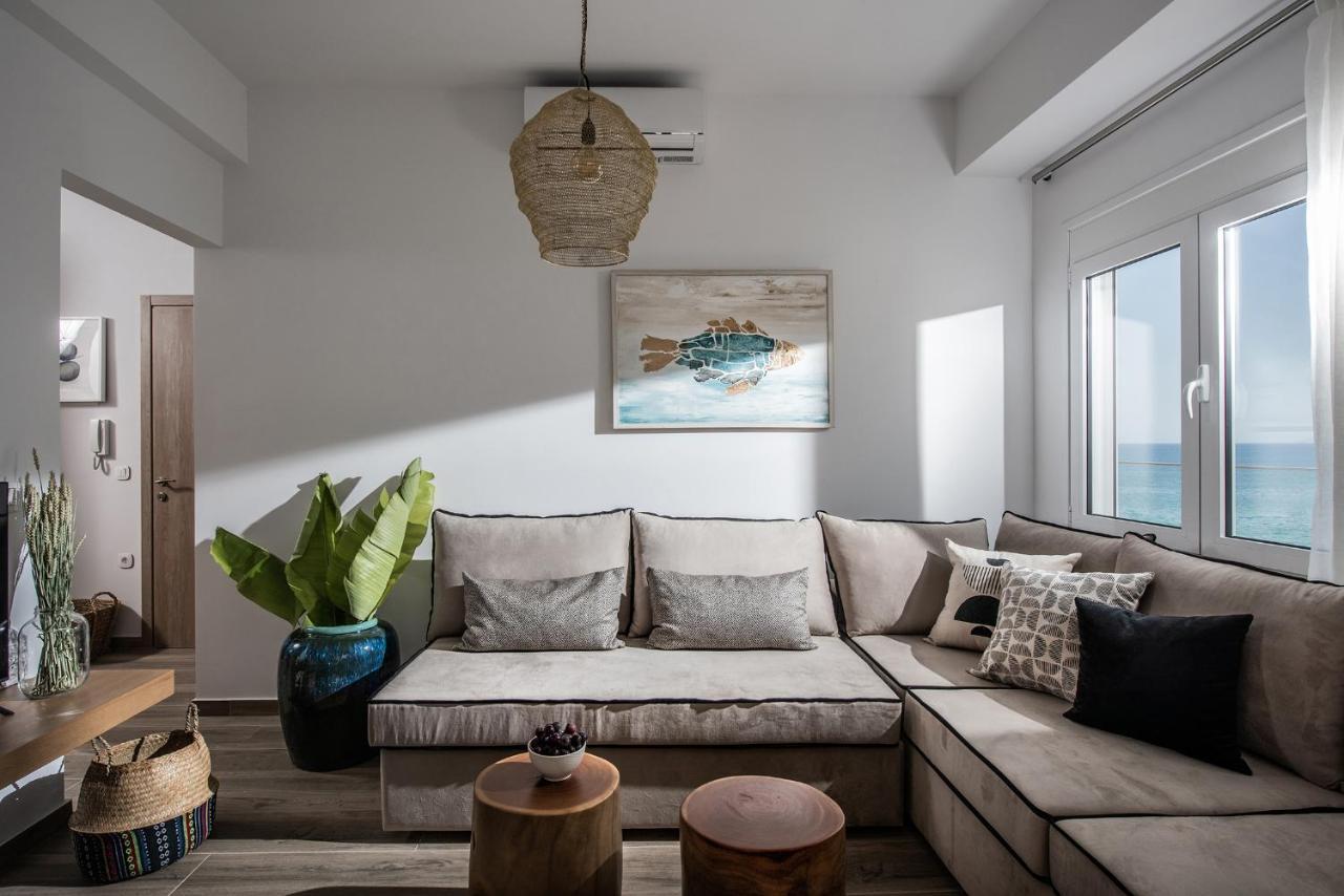 Khroma Luxury Suite 2 Beach Front Apartment Херсонисос Екстериор снимка